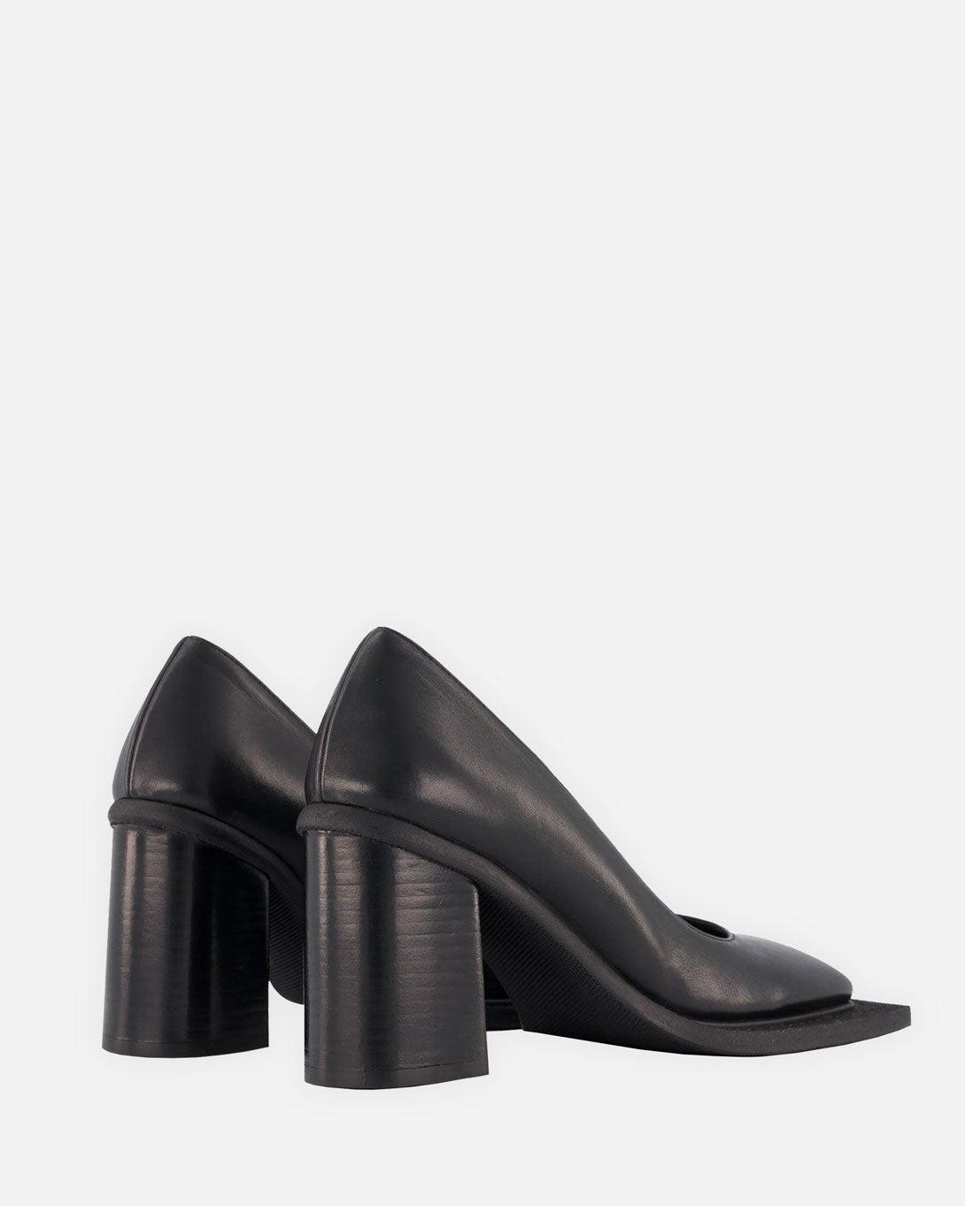 Black Howl Pumps - Ninamounah - Elevastor