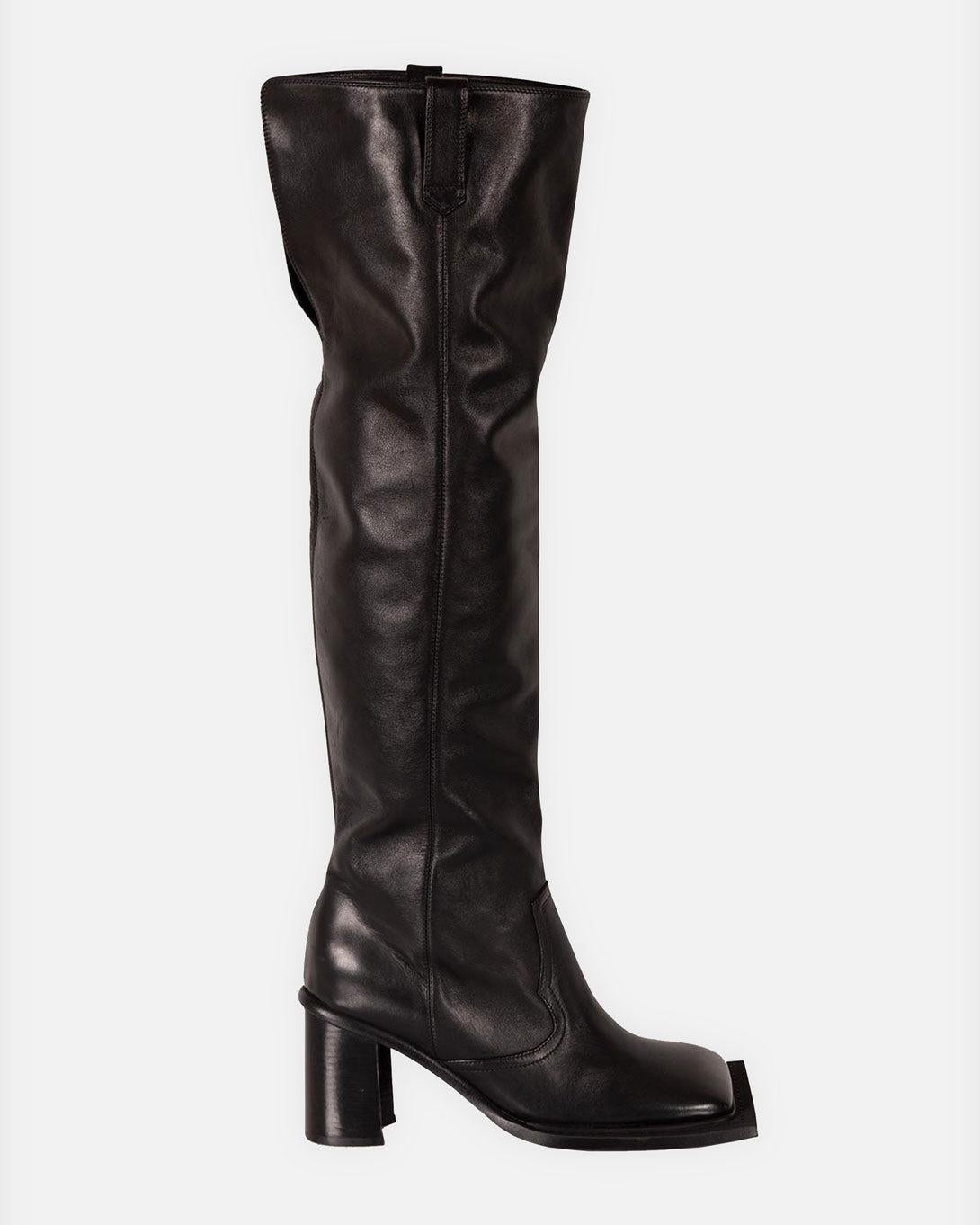 Howling Black - Ninamounah - Elevastor