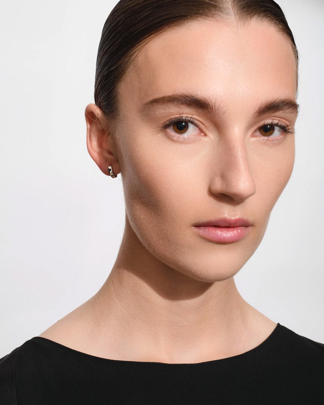 Beck Huggies - Tom Wood - Elevastor