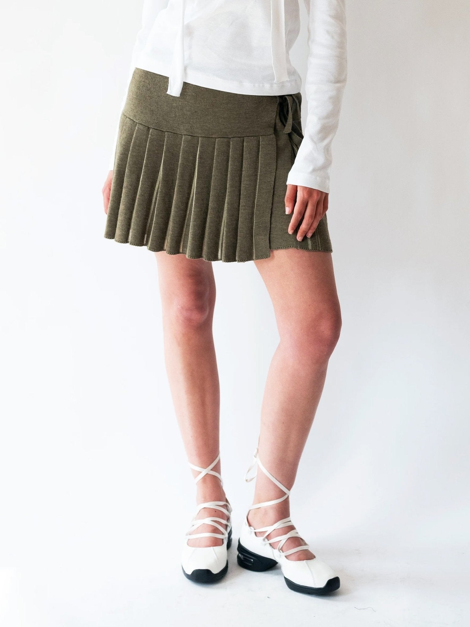 Plica Knitted Wrap Skirt Olive - Timna Weber - Elevastor
